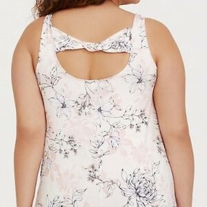 Torrid Pink and White Floral Chemise